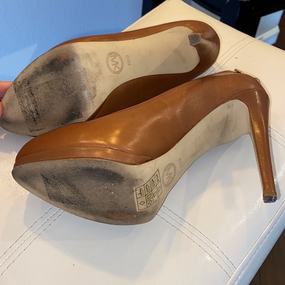 Michael Kors Brown Pump Heels - Picture 5 of 5